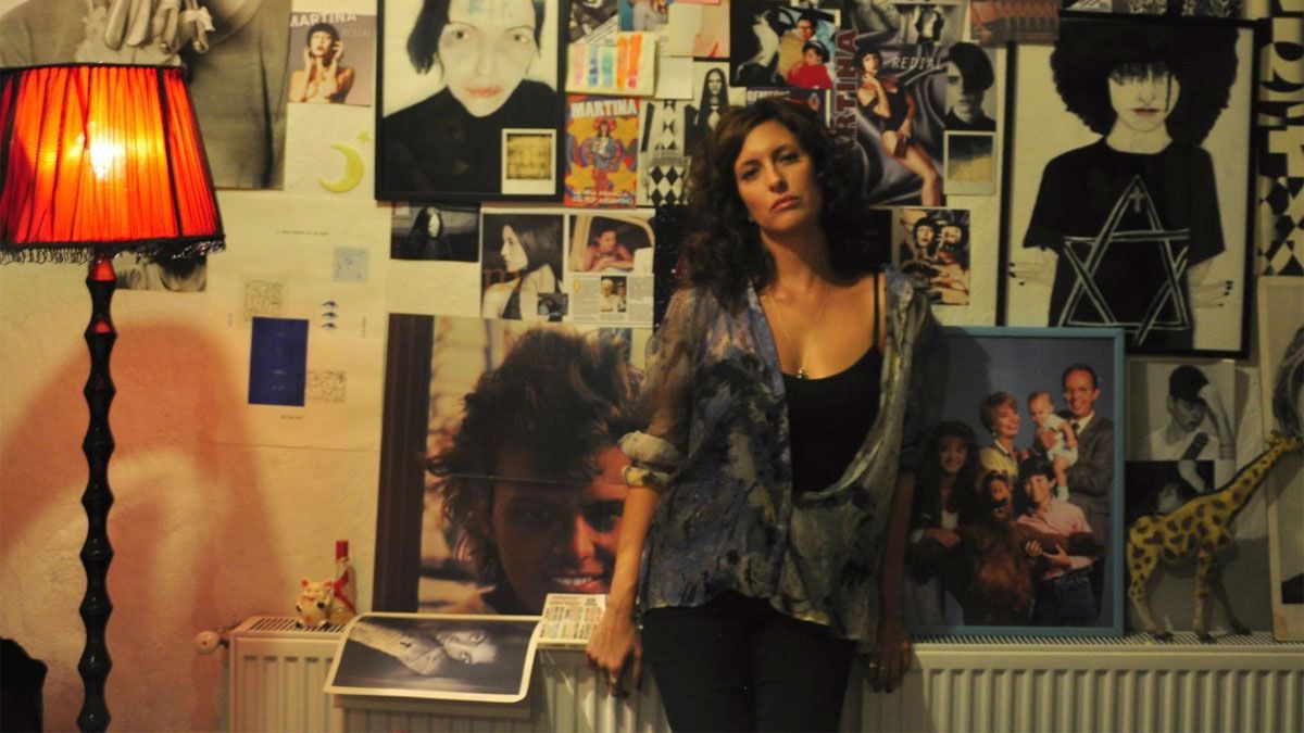 La actriz Antonella Costa (Martina Andrade) interpreta a Martina Andrade en la película de Netflix.