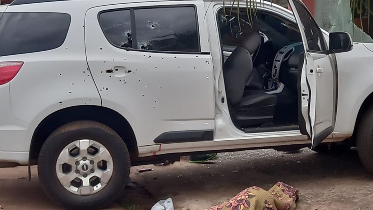 As&iacute; qued&oacute; la camioneta tras el ataque en Paraguay protagonizado por un grupo de sicarios.