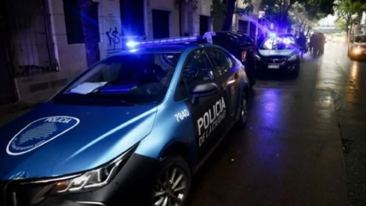 El turista estadounidense fue atacado cuando regresaba de un local bailable a su departamento, en el barrio de San Nicolás 