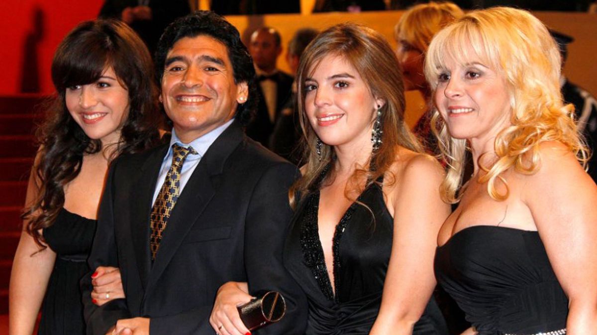 Claudia Villafañe, Dalma y Gianinna serán testigos en la causa de la muerte de Diego Maradona