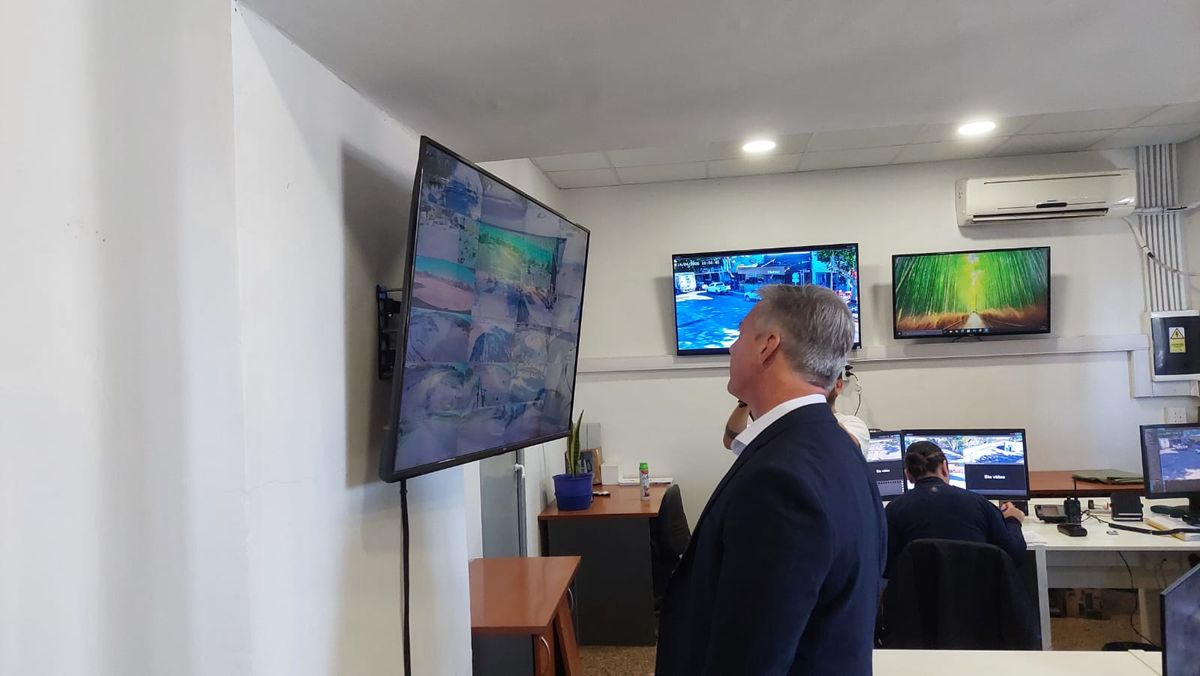 El intendente Alejandro Molero ratificó su decisión de avanzar de manera inminente con la instalación de cámaras de seguridad en todos los establecimientos educativos de General Alvear.
