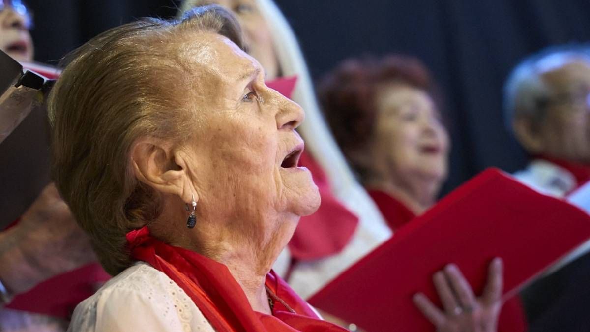 María González tiene 93 años y dice que revivió gracias al canto y a volver a vivir en su casa de Guaymallén. María González tiene 93 años y dice que revivió gracias al canto y a volver a vivir en su casa de Guaymallén.