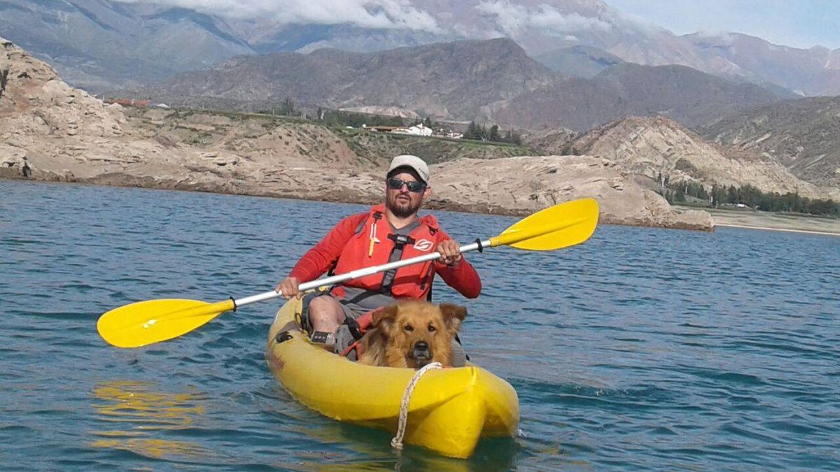 Nacho Lucero junto a su inseparable amigo Oro, su perro de asistencia desde el 2011 hasta el 2020. Nacho Lucero junto a su inseparable amigo Oro, su perro de asistencia desde el 2011 hasta el 2020.