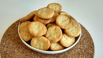 Receta económica de galletas saladas para el mate que se deshacen en la boca