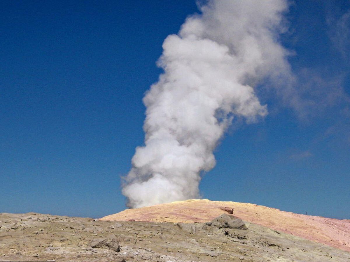 Un volcán despierta: tras 700 mil años de calma, el Taftán da señales de vida
