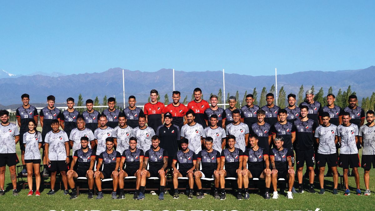 El plantel ya está listo para salir a jugar este domingo desde las 18 ,ante Chaco For Ever en calle Vergara