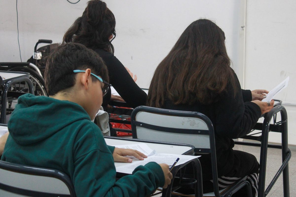 El examen de Lengua se rindi&oacute; en la facultad de Filosof&iacute;a y Letras, en Ciudad, y en la escuela de Agricultura de General Alvear.&nbsp;