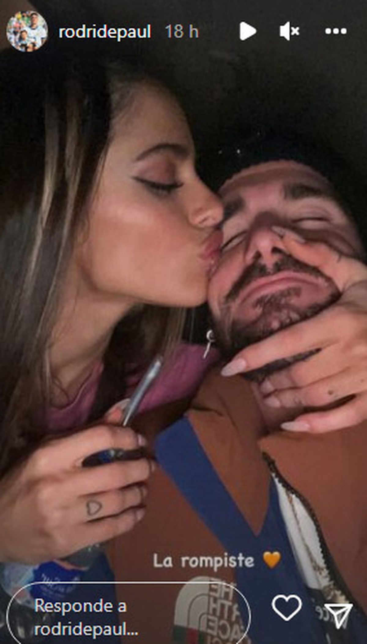 La publicación de Tini y De Paul en la que por primera vez se los ve a los besos.