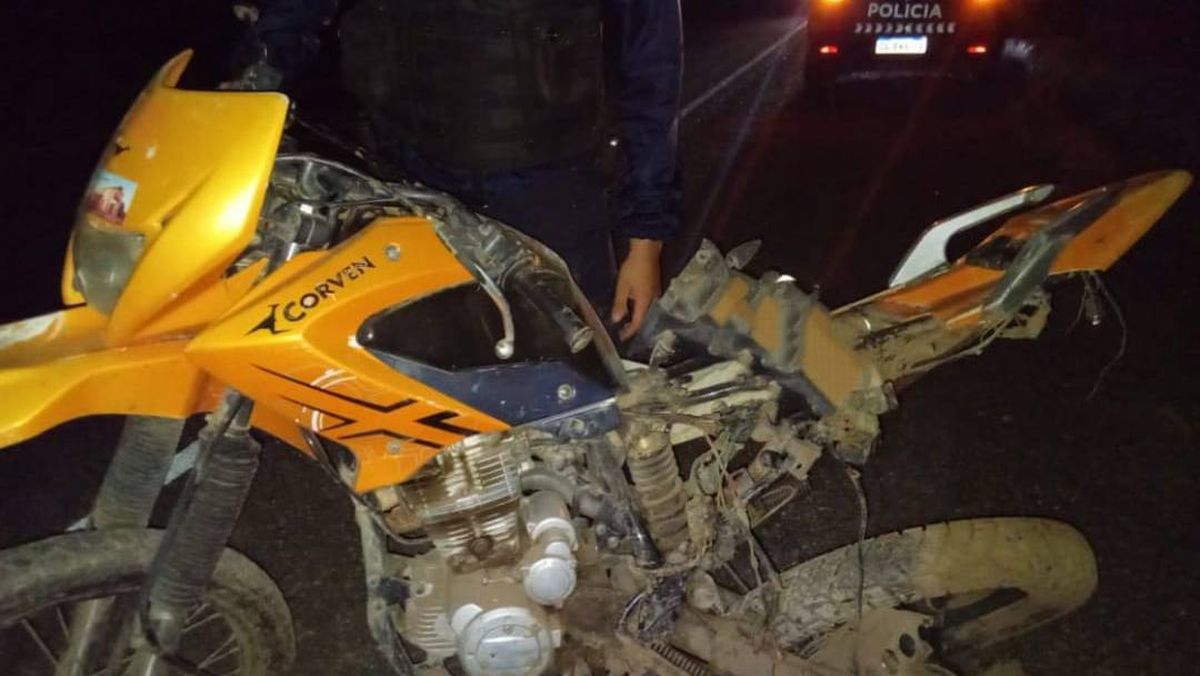 Así quedó la moto Corven tras el accidente fatal en Lavalle.