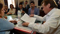 Paraná: Planean renovar cableado eléctrico en cuatro barrios Paraná: Planean renovar cableado eléctrico en cuatro barrios