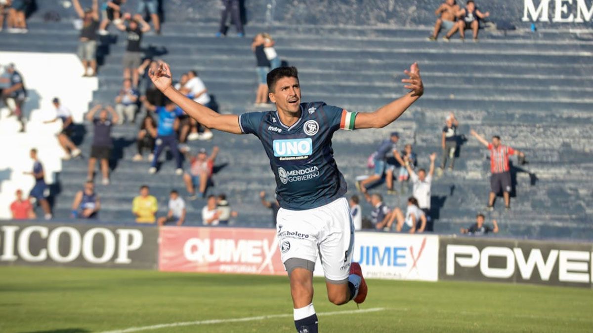 Quiroga fue el autor del 1 a 0 para Independiente Rivadavia ante Instituto