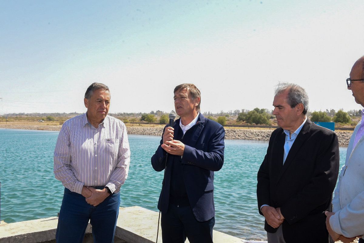 Rodolfo Suarez anunció en San Rafael que licitará el esperado acueducto Monte Comán - La Horqueta.