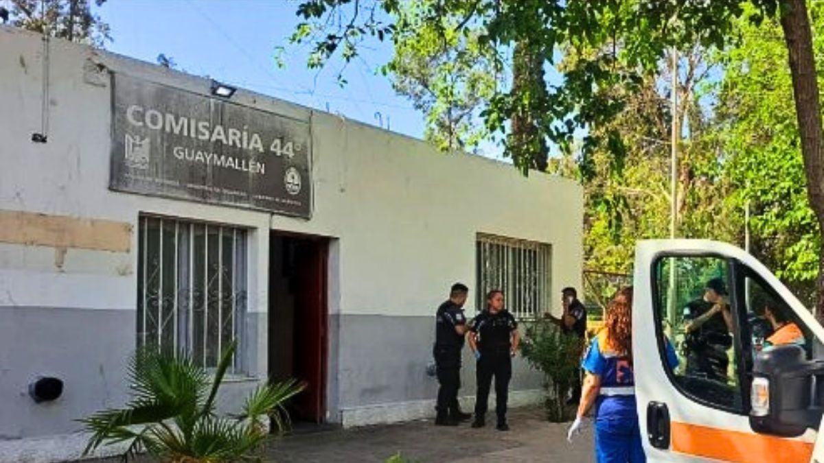 El policía sindicado como datero de una banda de delincuentes ejercía funciones en la comsaría Nº 44 de Guaymallén. (Foto de archivo).&nbsp;