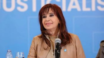 Cristina Kirchner pasará Año Nuevo internada y hay preocupación en su entorno Cristina Kirchner pasará Año Nuevo internada y hay preocupación en su entorno
