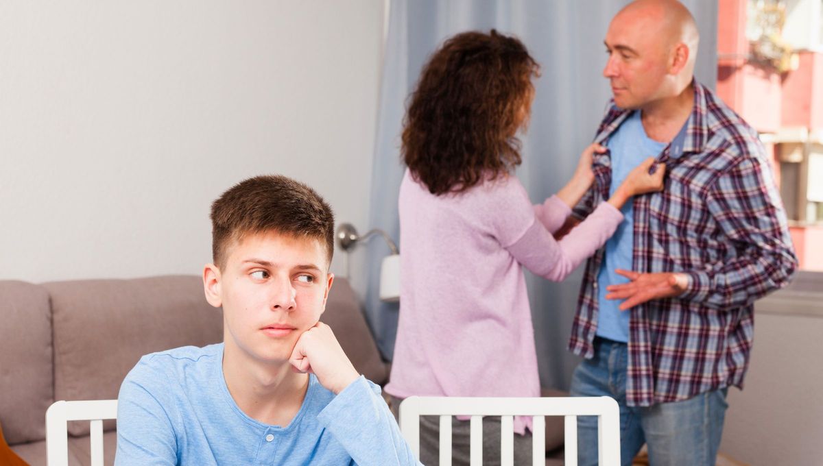 Desde las aldeas europeas hasta las conversaciones actuales, este refrán nos da a entender que, en muchos casos, la historia que heredamos se repite… aunque a veces con un giro propio Desde las aldeas europeas hasta las conversaciones actuales, este refrán nos da a entender que, en muchos casos, la historia que heredamos se repite… aunque a veces con un giro propio