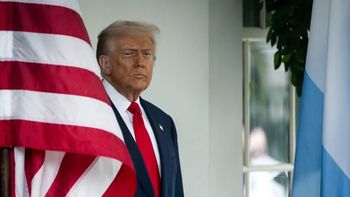 Trump anuncia 5 días de tregua con Irán y cae el precio del barril de petróleo