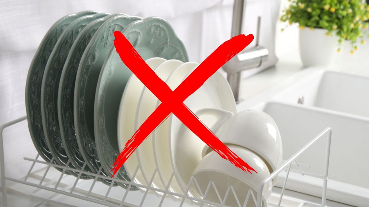 Adiós al viejo escurridor de platos: descubrí la tendencia que se impone en cocinas elegantes y sofisticadas