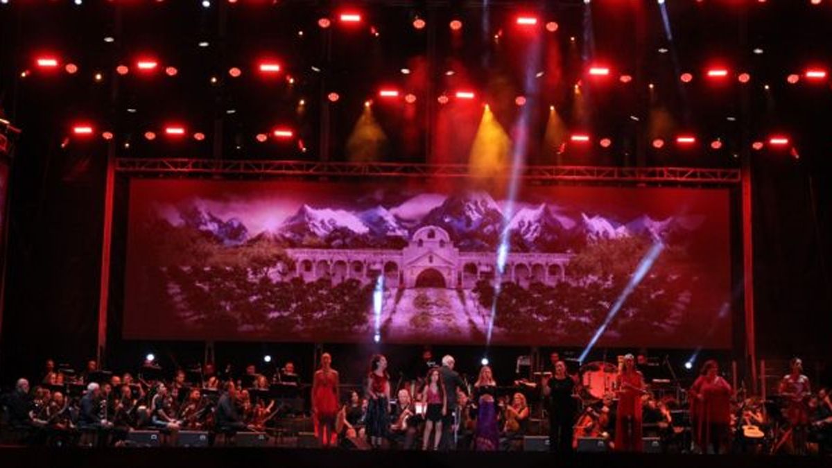 La Fiesta de la Cosecha se celebra todos los años en los viñedos del Aeropuerto El Plumerillo