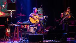 Fabiana Cantilo en el Teatro Plaza.