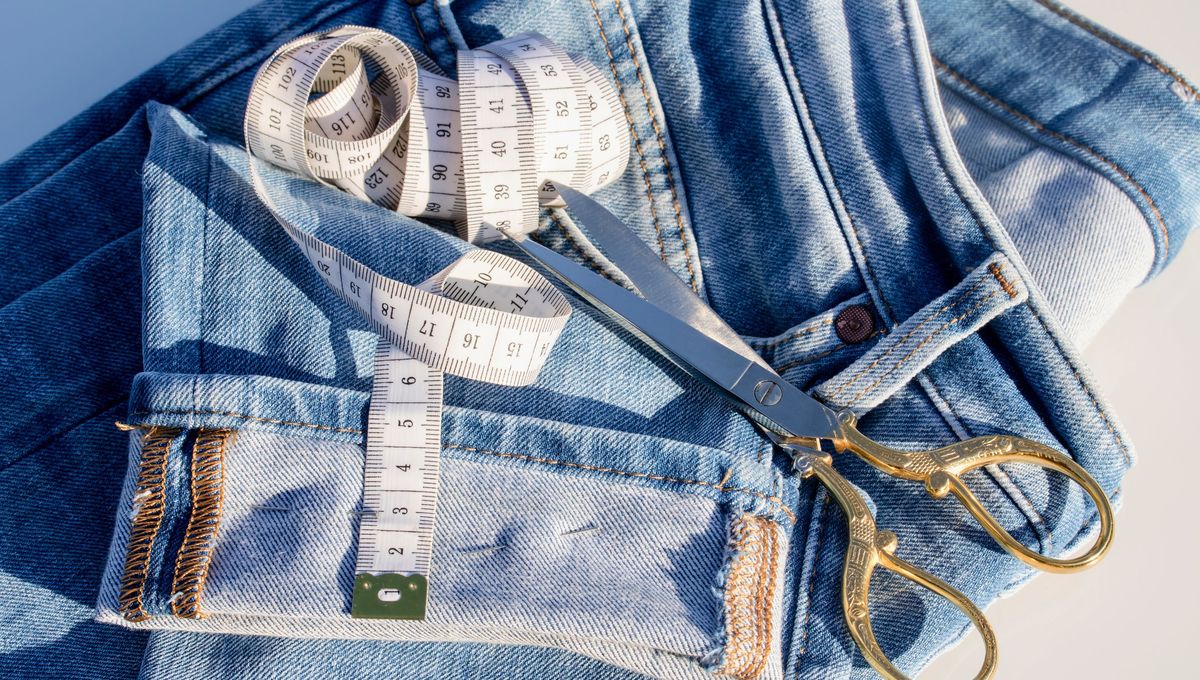 Los jeans se pueden ajustar con un poco de elástico. Los jeans se pueden ajustar con un poco de elástico. 
