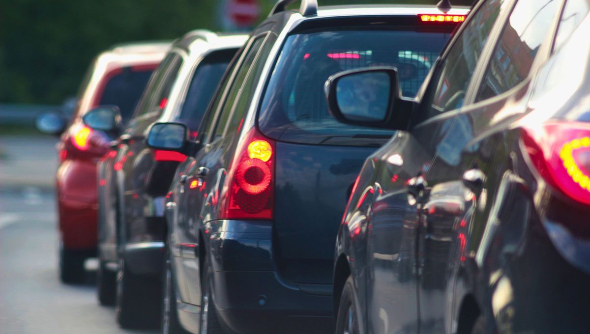 En las calles y rutas de Argentina, las señales de tránsito cumplen un rol fundamental para garantizar la seguridad vial y el orden en la circulación. En las calles y rutas de Argentina, las señales de tránsito cumplen un rol fundamental para garantizar la seguridad vial y el orden en la circulación.