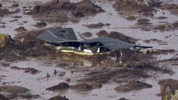 Admitieron la presencia de arsénico y plomo en un gran río de Brasil devastado por un deslave