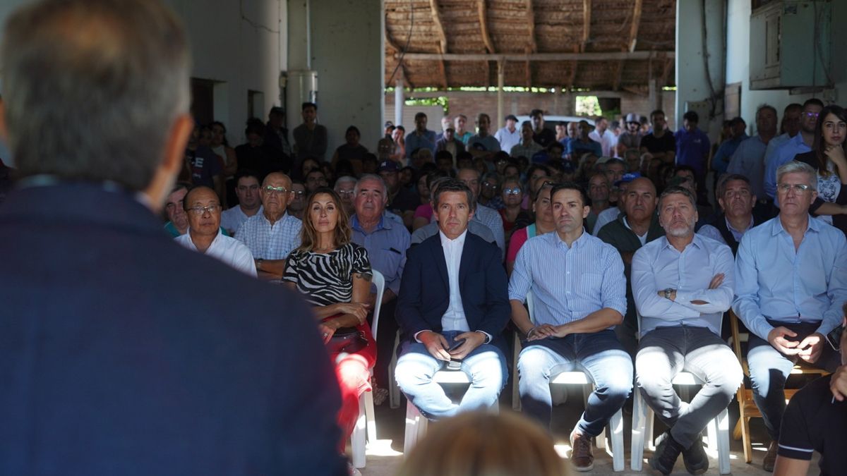 Otros 97 productores afectados por granizo o heladas fueron asistidos por el Fondo Compensador Agrícola. Otros 97 productores afectados por granizo o heladas fueron asistidos por el Fondo Compensador Agrícola.