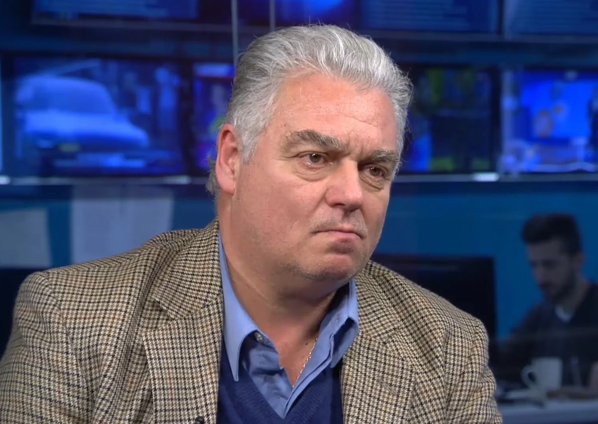 Arturo Larrabure. Arturo Larrabure.