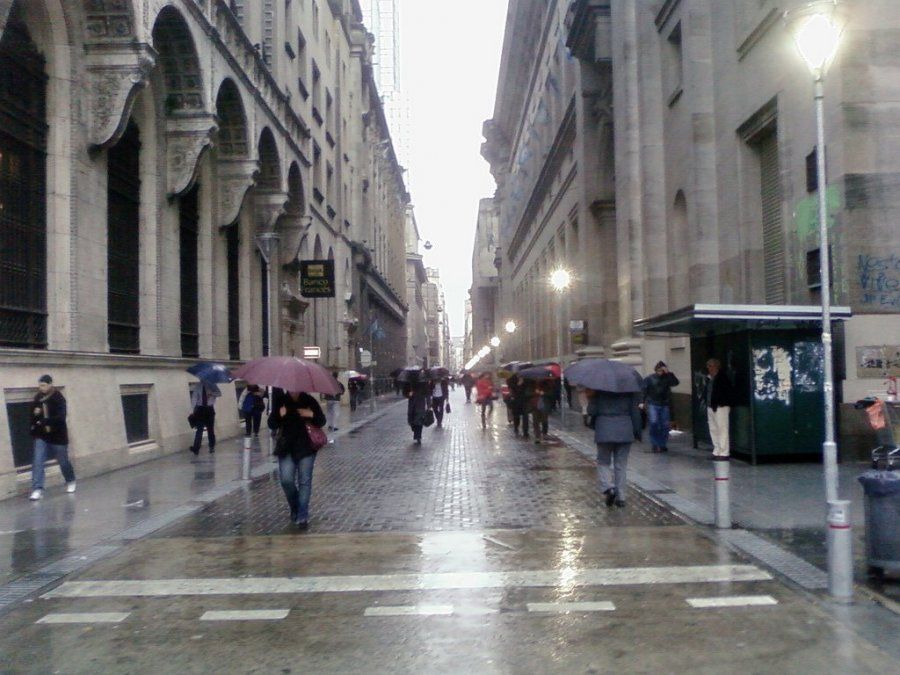 Lunes en Capital: Máxima 21° y posibles lluvias