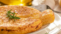 La receta original para preparar la mejor tortilla de papas de forma fácil y económica.