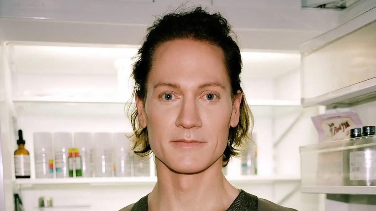 Bryan Jhonson, el multimillonario que invierte su fortuna buscando vivir 150 años Bryan Jhonson, el multimillonario que invierte su fortuna buscando vivir 150 años