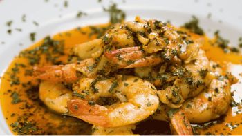 Receta de Gambas al ajillo: especiadas, fáciles y deliciosas con solo 6 ingredientes Receta de Gambas al ajillo: especiadas, fáciles y deliciosas con solo 6 ingredientes