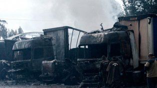 Encapuchados quemaron doce camiones y cuatro máquinas en Chile