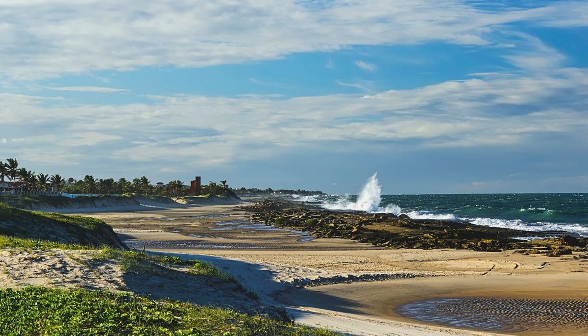 La playa Barra de Tabatinga queda a 45 kil&oacute;metros de Natal.