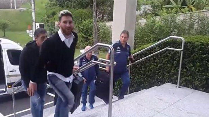 ¡Arribó el Messias! La Pulga llegó a Brasil y el plantel está completo