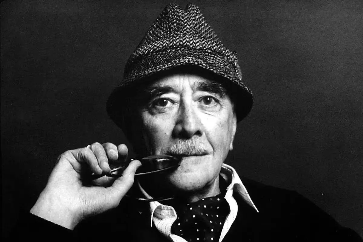 Manuel Mujica Lainez, escritor y crítico de arte argentino. Manuel Mujica Lainez, escritor y crítico de arte argentino.