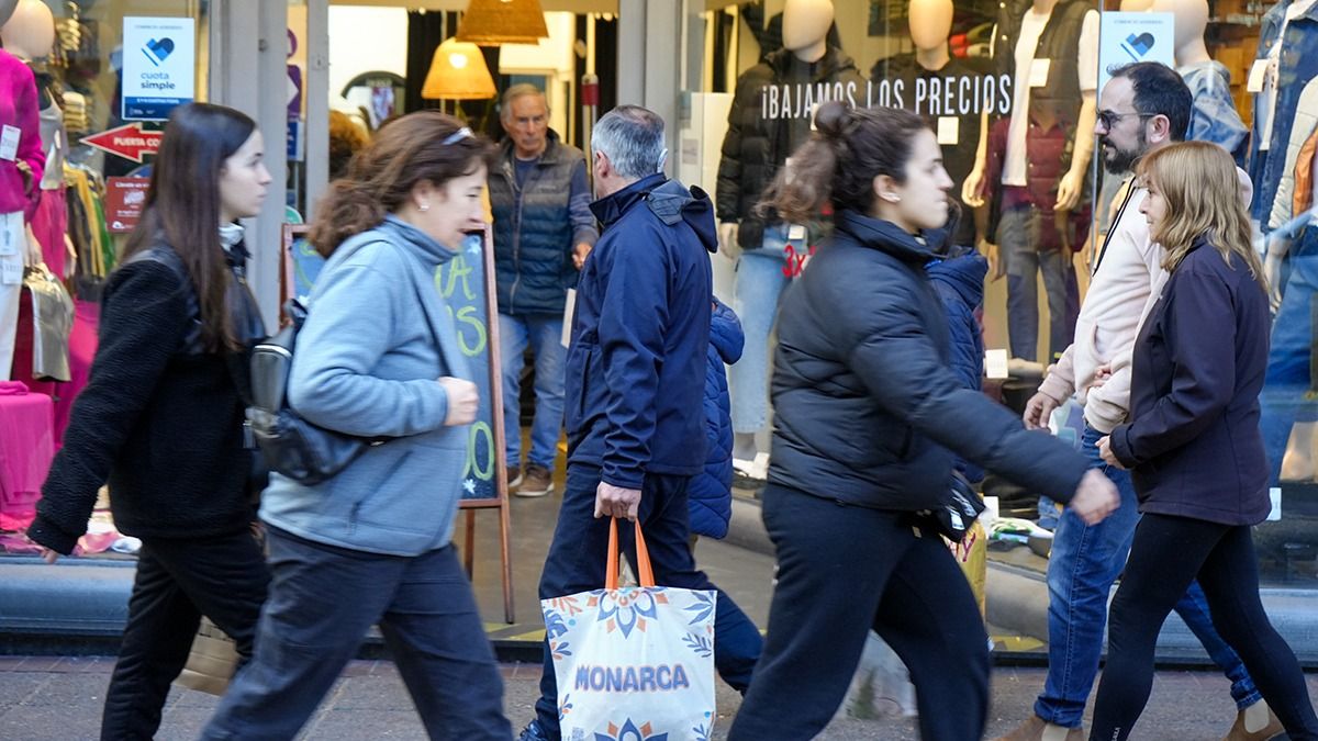 El pronóstico anticipó un martes frío y la llegada de la ola polar se hará esperar por unos días