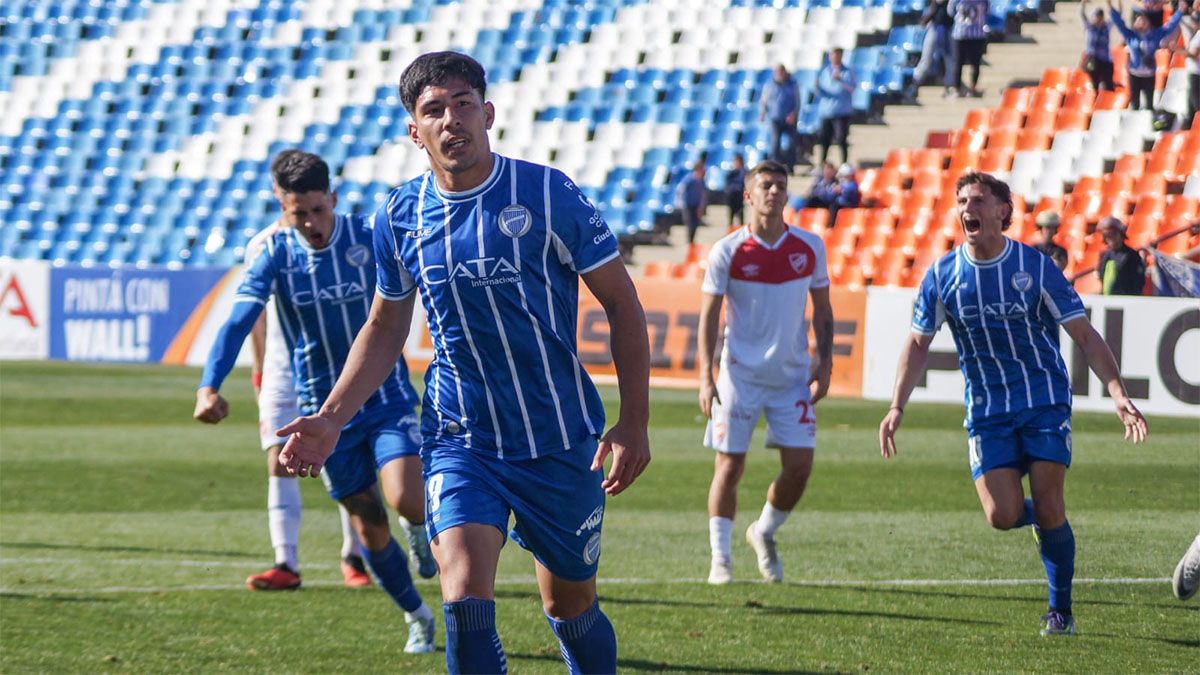 El uruguayo Salomón Rodriguez estará en la delantera de Godoy Cruz. El uruguayo Salomón Rodriguez estará en la delantera de Godoy Cruz.