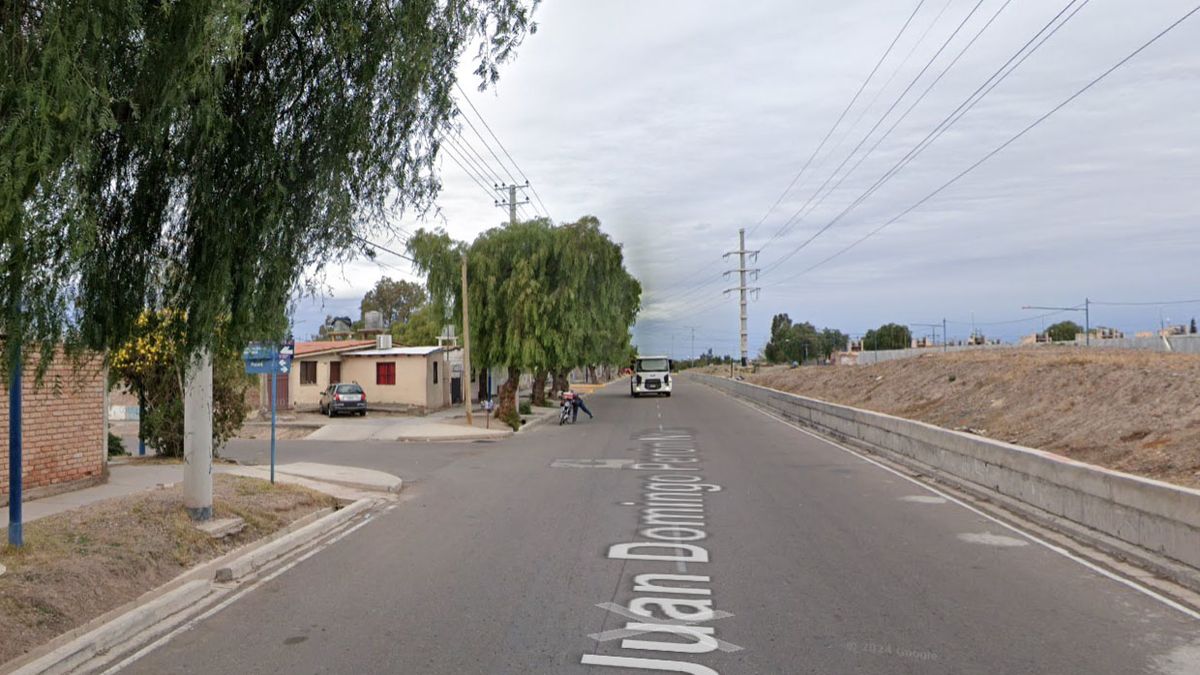 Un chico de 14 años fue atropellado por un auto en Godoy Cruz y murió en el Hospital Central.