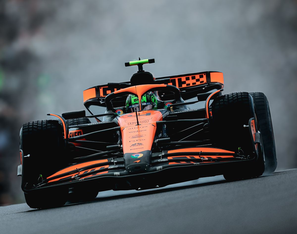 Lando Norris superó a Max Verstappen en la P1 del GP de Países Bajos de Fórmula 1. Lando Norris superó a Max Verstappen en la P1 del GP de Países Bajos de Fórmula 1.