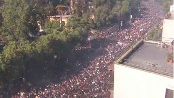 Se reanudaron las protestas en Chile a pesar de los cambios de Piñera