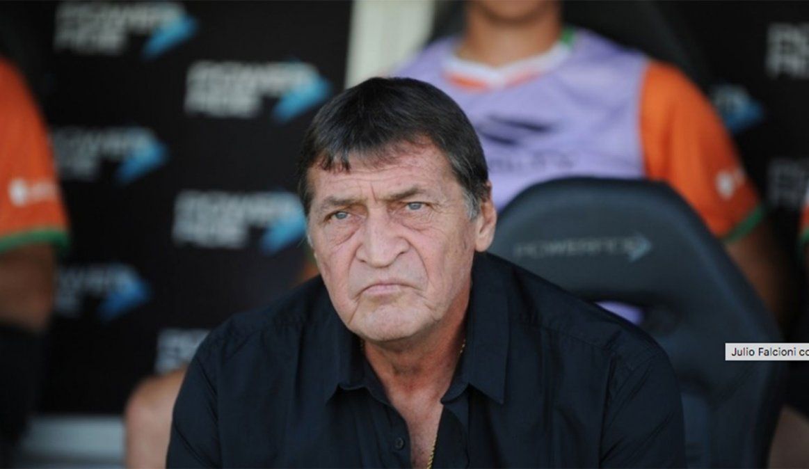 Falcioni, positivo de coronavirus en Independiente