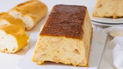 Te dejamos dos recetas para hacer budín de pan: la versión tradicional y el postre saludable.