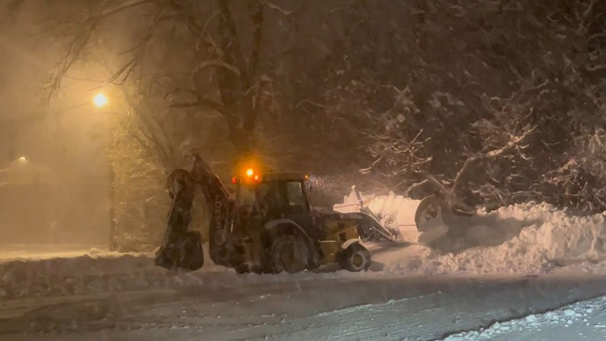 El efecto lago sepultó áreas del estado de Nueva York bajo la nieve.