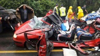 Tres turistas argentinos murieron aplastados por un container en una ruta brasilera
