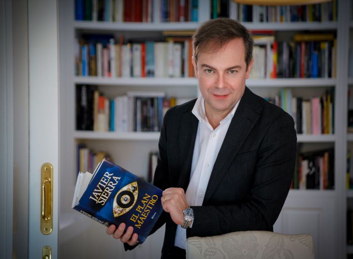 Javier Sierra, con El plan maestro. Javier Sierra, con El plan maestro.