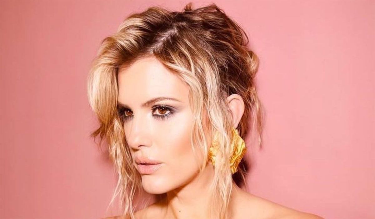 Ángel de Brito, lapidario con la relación de Mery del Cerro y Meme Bouquet