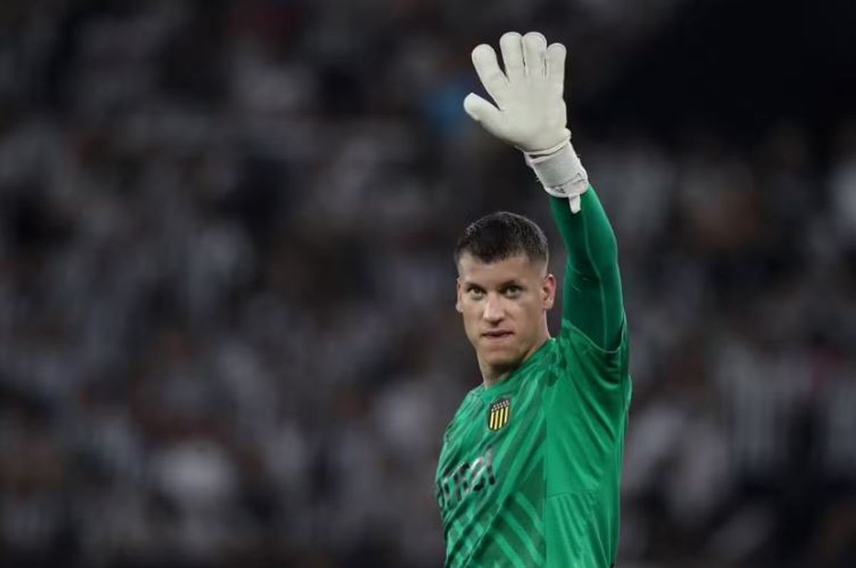 Washington Aguerre, el arquero que mira Boca. Washington Aguerre, el arquero que mira Boca. 