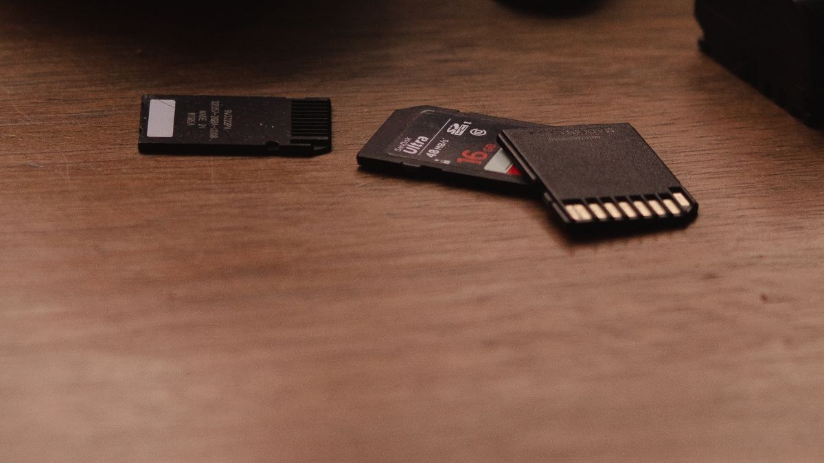 En General Alvear, el hallazgo de una tarjeta SD en la vía pública destapó el caso de abuso sexual de una menor de edad, luego de que un grupo de jóvenes decidiera ver qué contenía la memoria. Imagen ilustrativa. En General Alvear, el hallazgo de una tarjeta SD en la vía pública destapó el caso de abuso sexual de una menor de edad, luego de que un grupo de jóvenes decidiera ver qué contenía la memoria. Imagen ilustrativa.