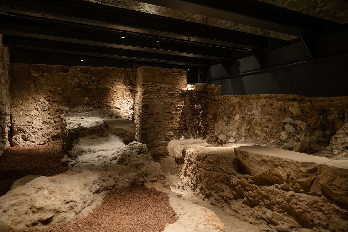 Las ruinas cambian la historia de la ciudad como era conocida hasta ahora. Las ruinas cambian la historia de la ciudad como era conocida hasta ahora.